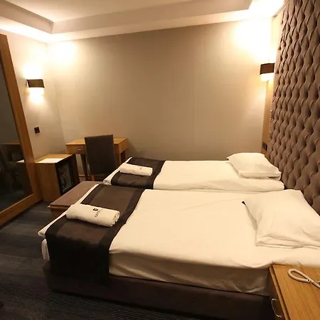Grand Silay Hotel