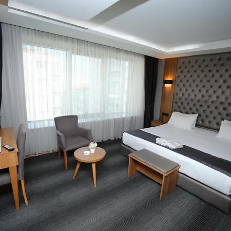 Grand Silay Hotell 2*